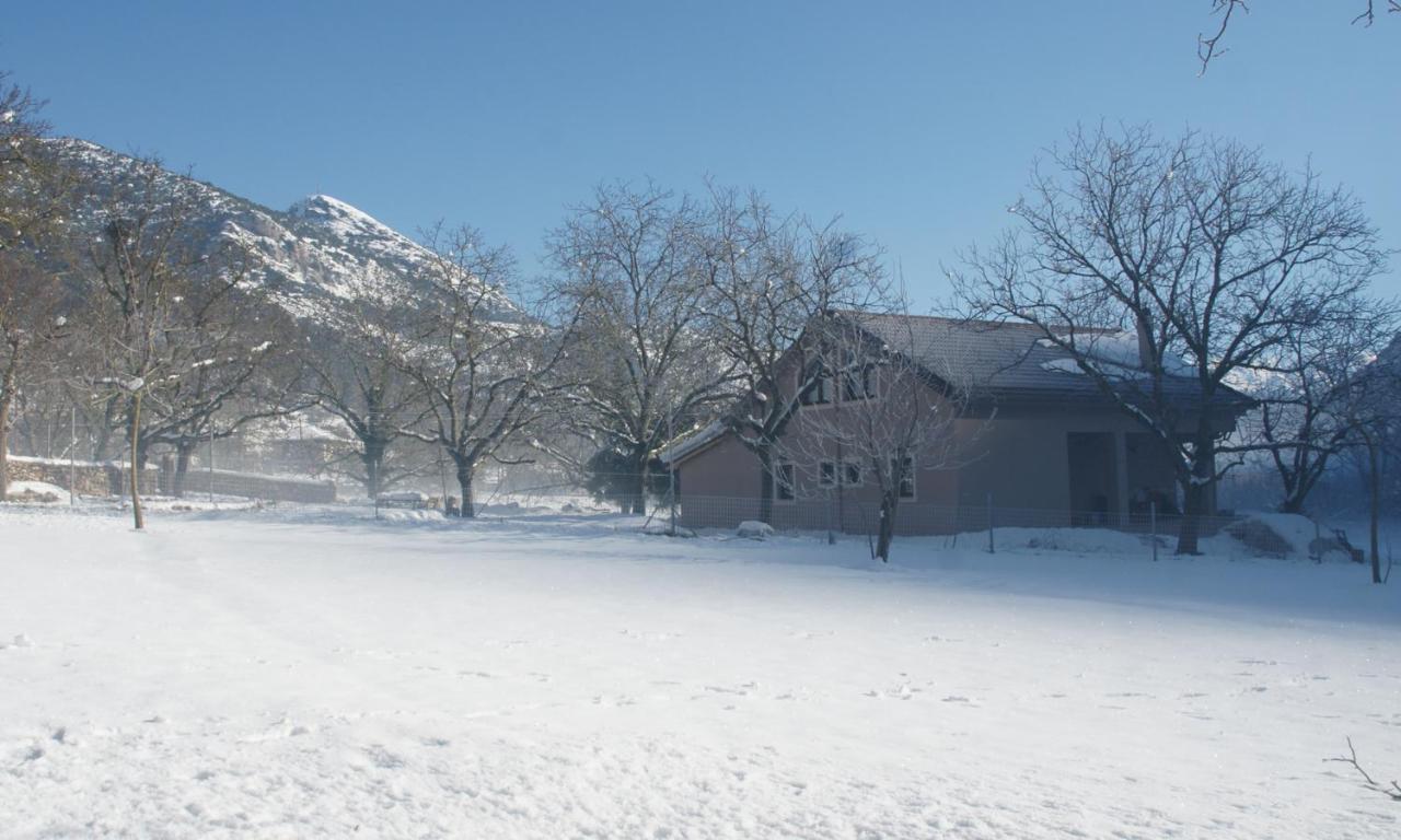 Chalet Coquelicot Kalavryta Exteriör bild